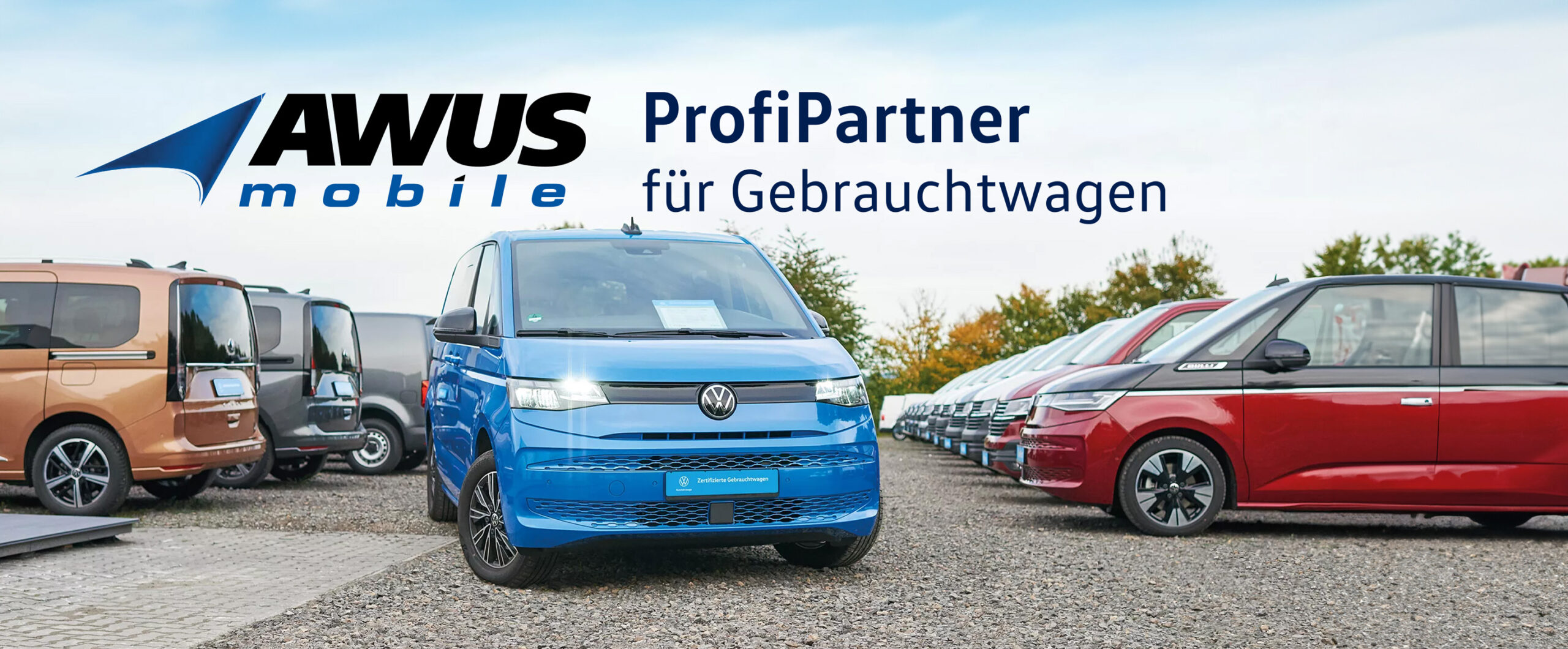 Headerbild AWUS Profi Partner Landingpage Familie bekommt Nutzfahrzeug Gebrauchtwagen vorgestellt